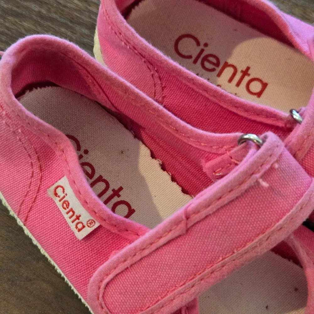 Cienta Kids Pink Canvas Mary Jane Sneakers Made in Spain Girls Shoes Size 28